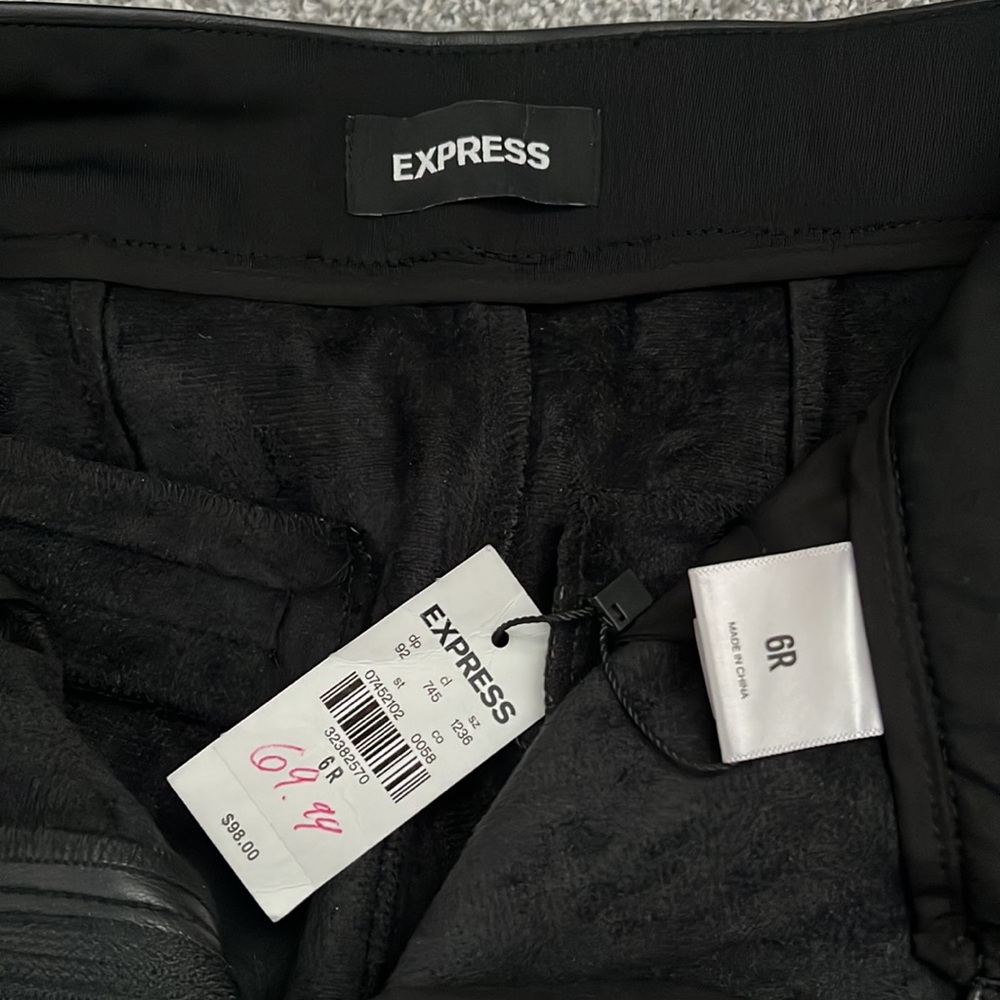 Express pants - Picture 15 of 15